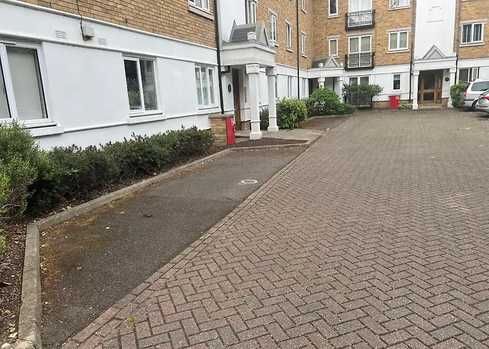 Comfortable Room In A Luxurious Apt With Parking In Blackheath