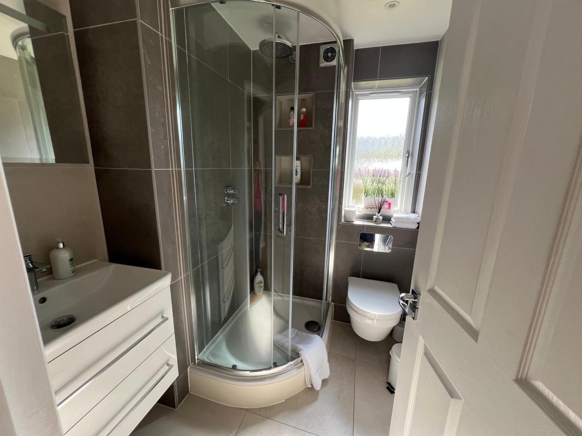 Проживание в семье Comfortable In A Luxurious With Parking In Blackheath *